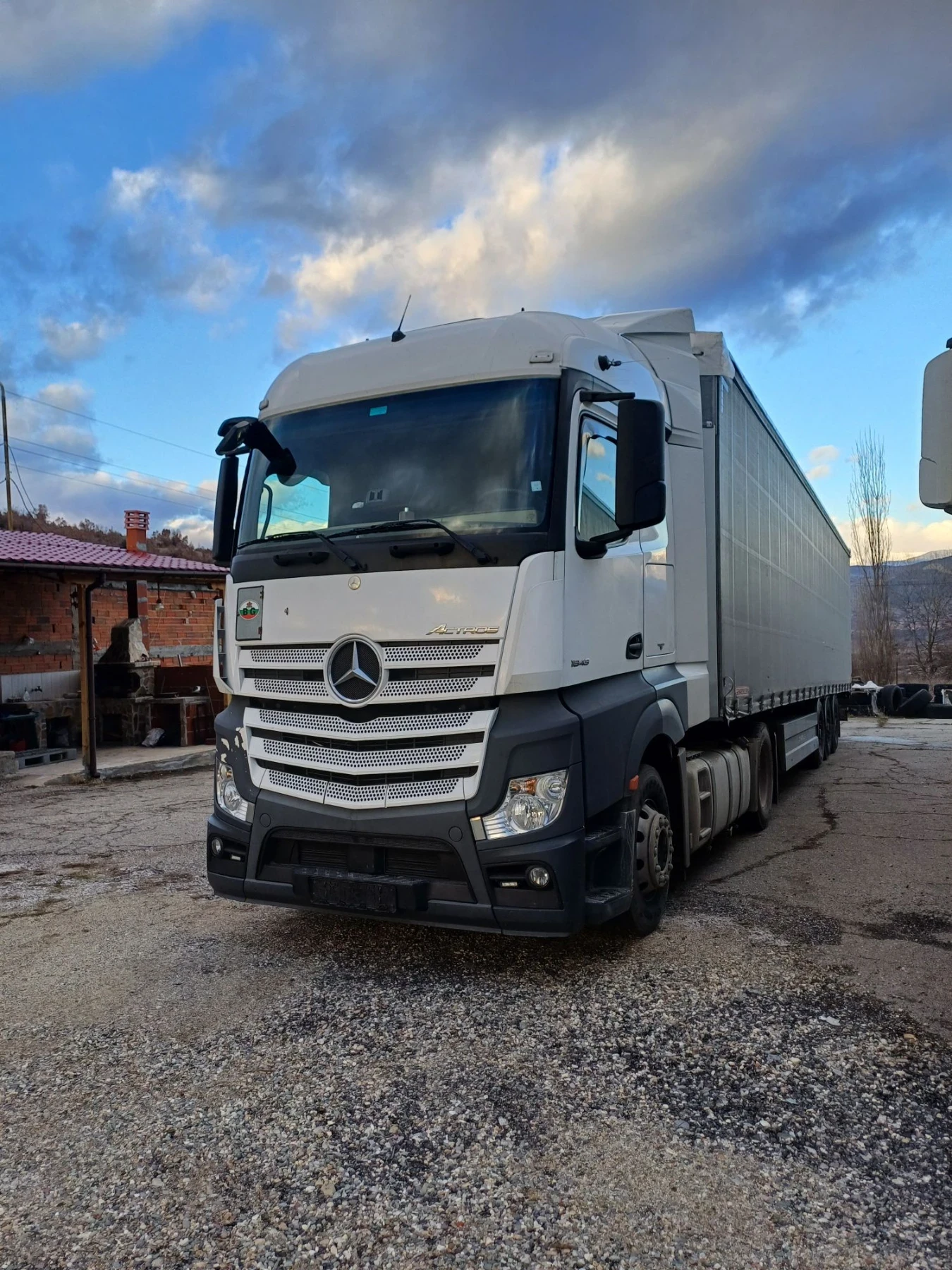 Mercedes-Benz Actros 1843 МОТОРНА, снимка 2 - Камиони - 55571365