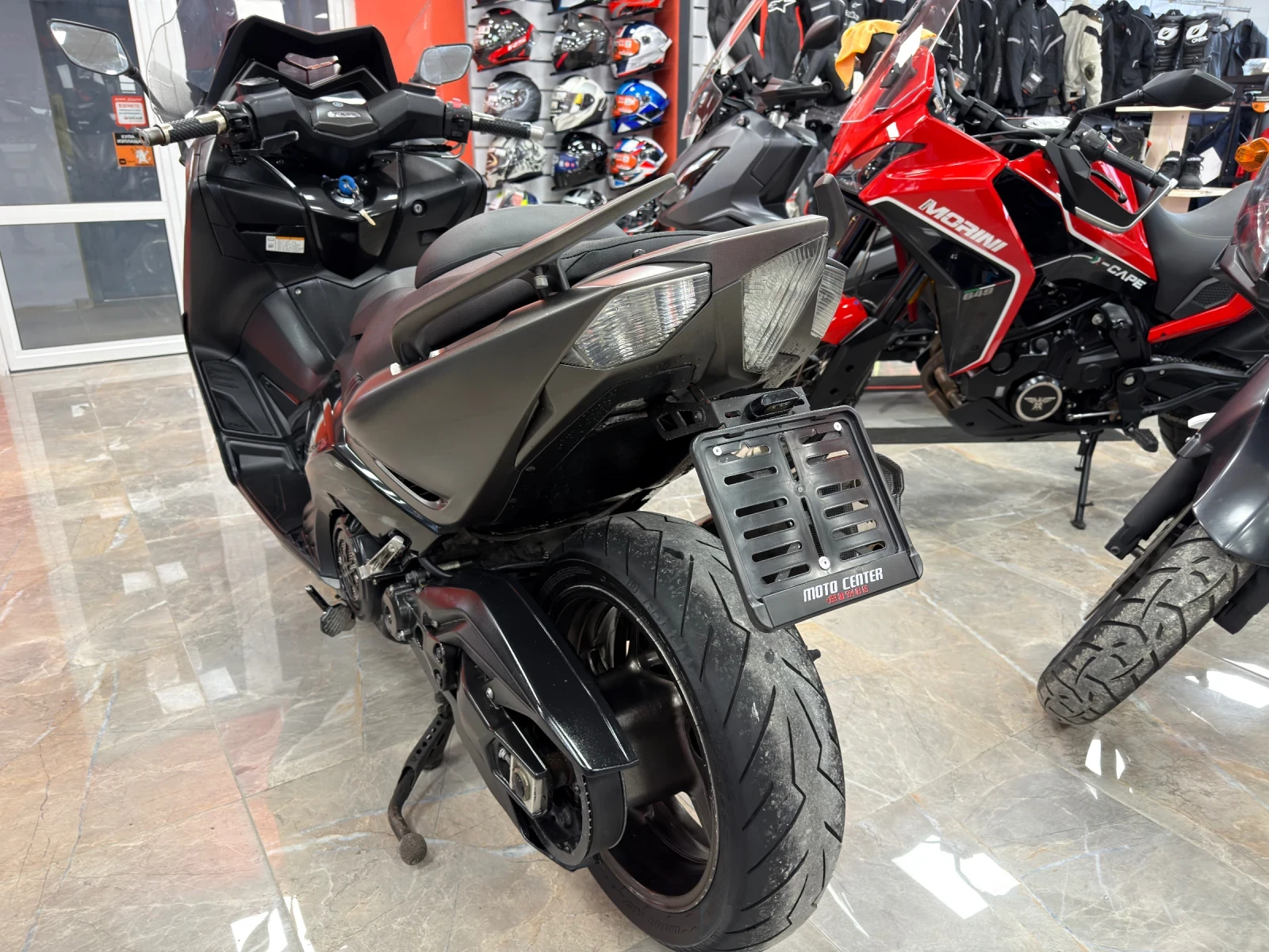 Yamaha T-max 530i AKRAPOVIC - изображение 7