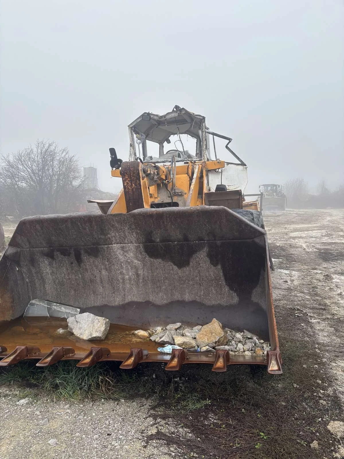 Челен товарач Liebherr 551 - изображение 2