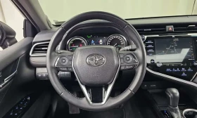 Toyota Camry * 2.5 XLE Hybrid * КРАЙНА ЦЕНА ДО БЪЛГАРИЯ, снимка 13