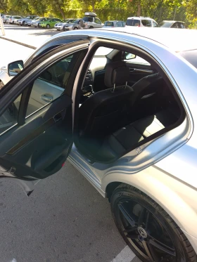 Mercedes-Benz C 320, снимка 8