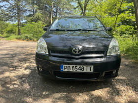 Toyota Corolla verso 2.0D4D, снимка 1 - Автомобили и джипове - 45864512