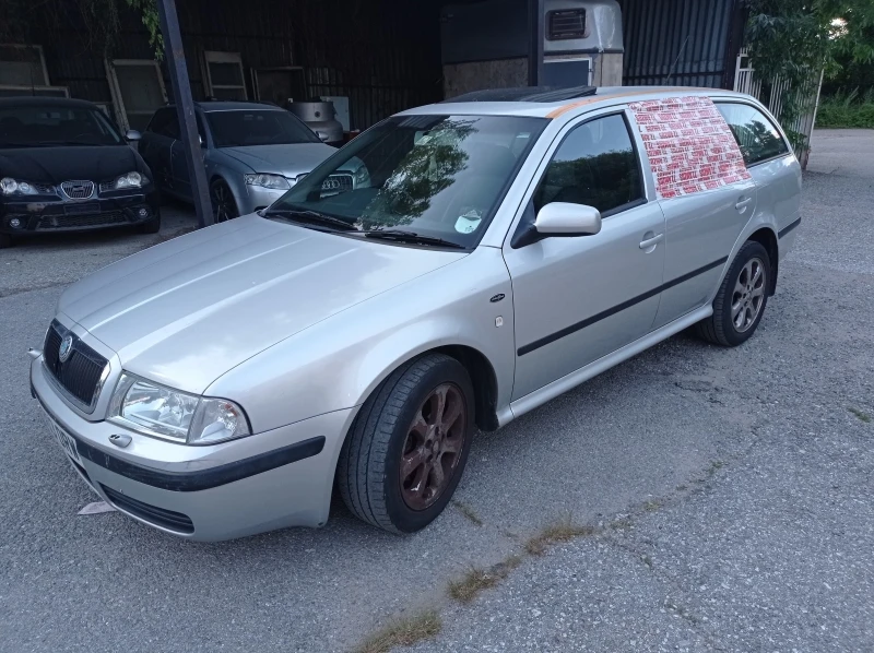 Skoda Octavia 1.9 131 ксенон , снимка 4 - Автомобили и джипове - 46668182