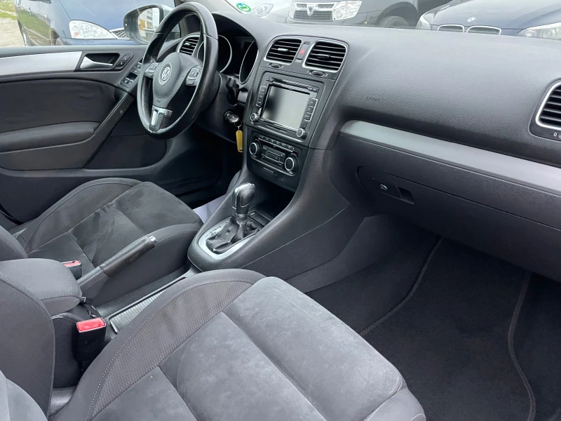 VW Golf TDI-HI-LINE-NAVI-DSG-ITALIA, снимка 5 - Автомобили и джипове - 43483666