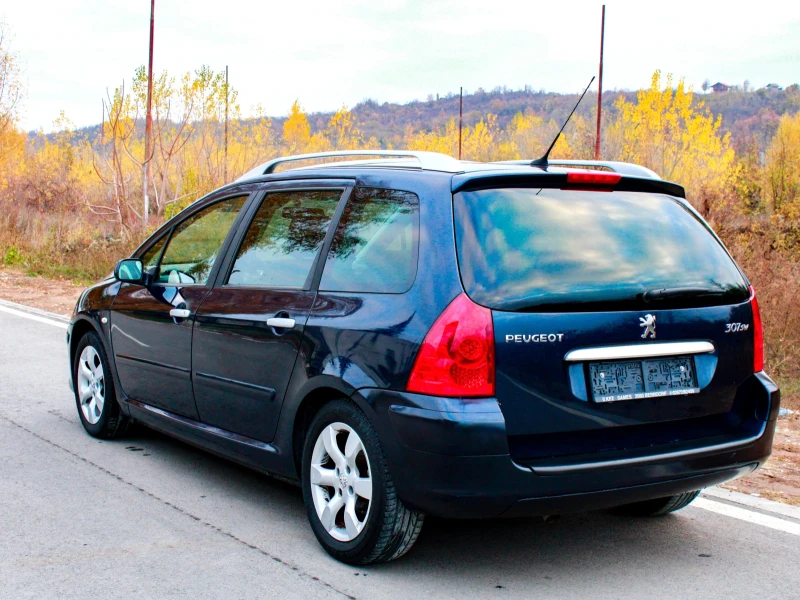 Peugeot 307 1.6 HDi 109к.с. 7 местен, снимка 4 - Автомобили и джипове - 47997499