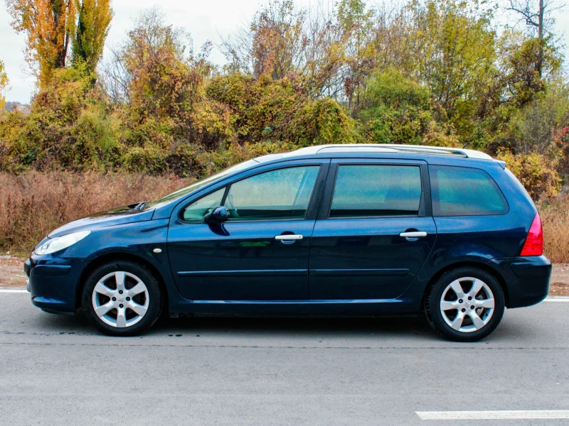 Peugeot 307 1.6 HDi 109к.с. 7 местен, снимка 3 - Автомобили и джипове - 47997499