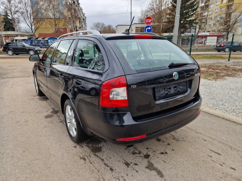 Skoda Octavia 2.0 TDI DSG, снимка 8 - Автомобили и джипове - 48954055