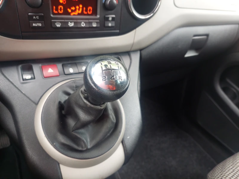 Peugeot Partner TePee 1, 6hdi 114ps 5 MECTA, снимка 14 - Автомобили и джипове - 50506642