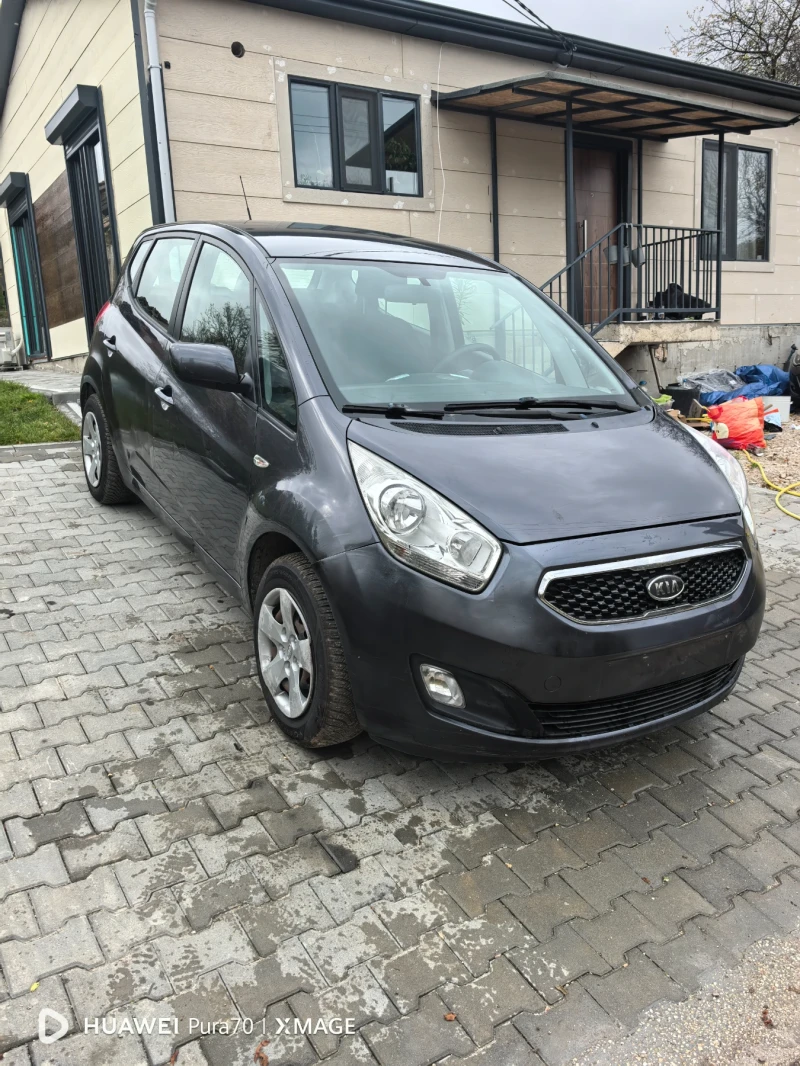 Kia Venga Хечбек, 1.4 бензин, снимка 3 - Автомобили и джипове - 52517757
