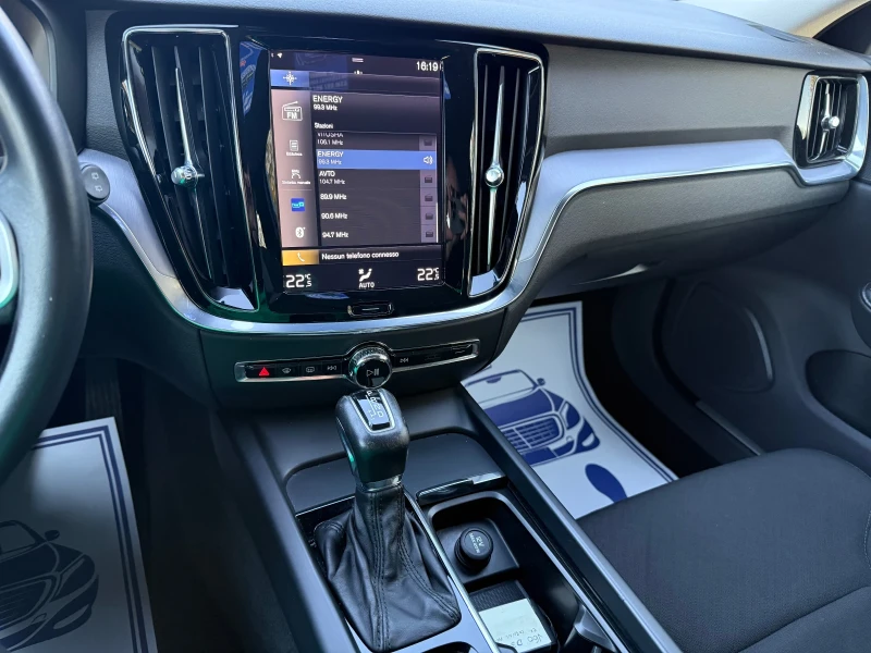 Volvo V60 2.0d - 150к.с. - Business Plus, снимка 16 - Автомобили и джипове - 52403430