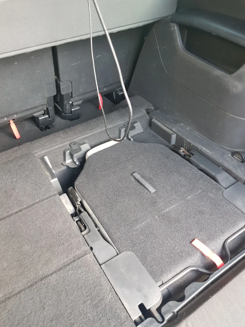 Citroen Grand C4 Picasso, снимка 7 - Автомобили и джипове - 53074699