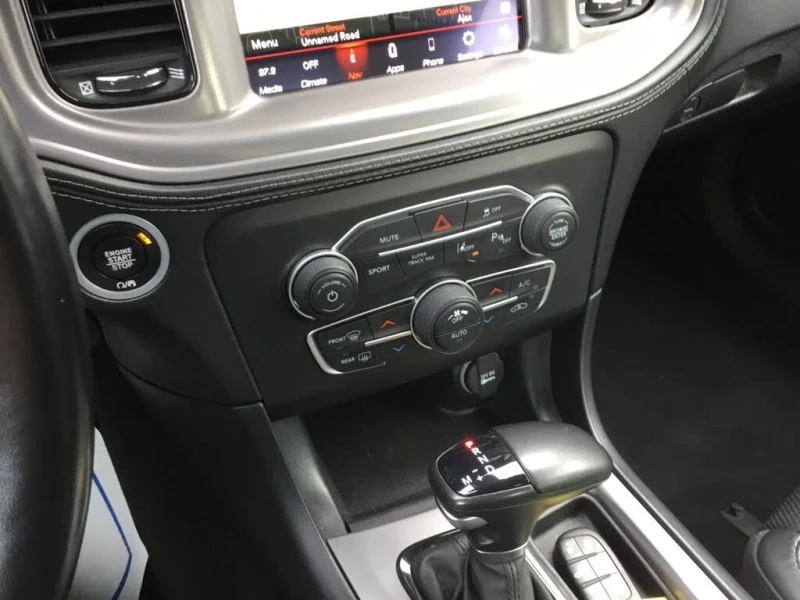 Dodge Charger SXT* АвтоКредит* (ЦЕНА ДО БГ), снимка 10 - Автомобили и джипове - 53237915