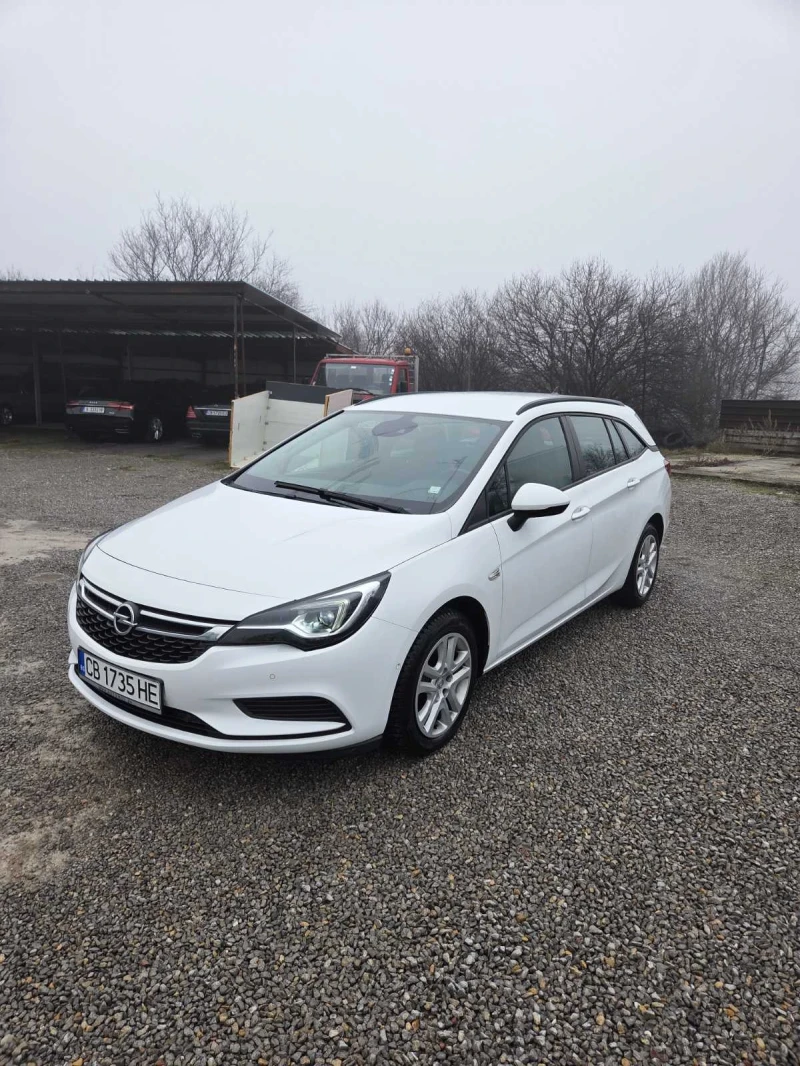 Opel Astra, снимка 2 - Автомобили и джипове - 53301841
