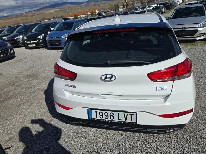 Hyundai I30 1.6-CRDI-EURO6W-NAVI, снимка 6 - Автомобили и джипове - 53440457