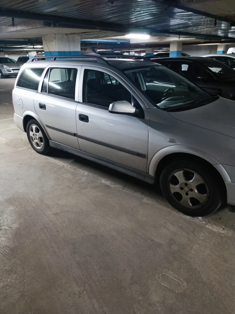 Opel Astra, снимка 4 - Автомобили и джипове - 53600532