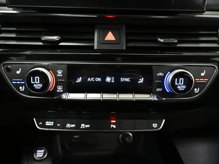 Audi S5 Progressiv * S-Line * БЕЗ ИНЦИДЕНТИ * CARFAX, снимка 14 - Автомобили и джипове - 54995351