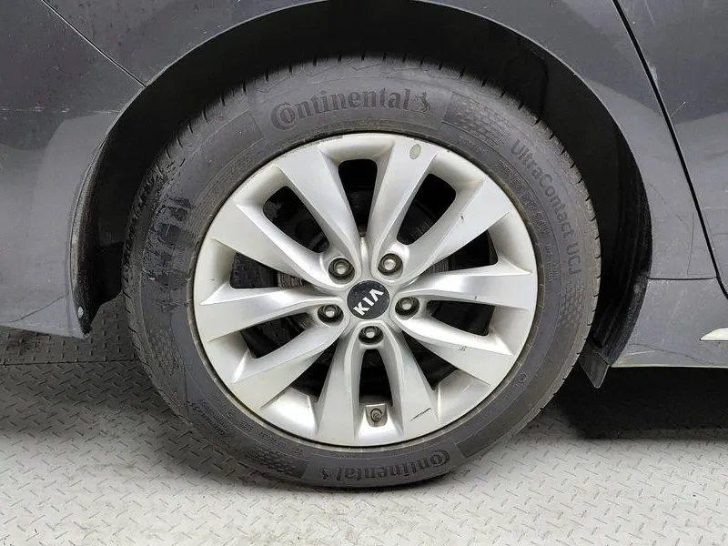 Kia K5 2.0 Prestige - САМО 30% АВАНС, снимка 5 - Автомобили и джипове - 55796071