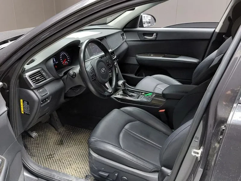 Kia K5 2.0 Prestige - САМО 30% АВАНС, снимка 10 - Автомобили и джипове - 55796071