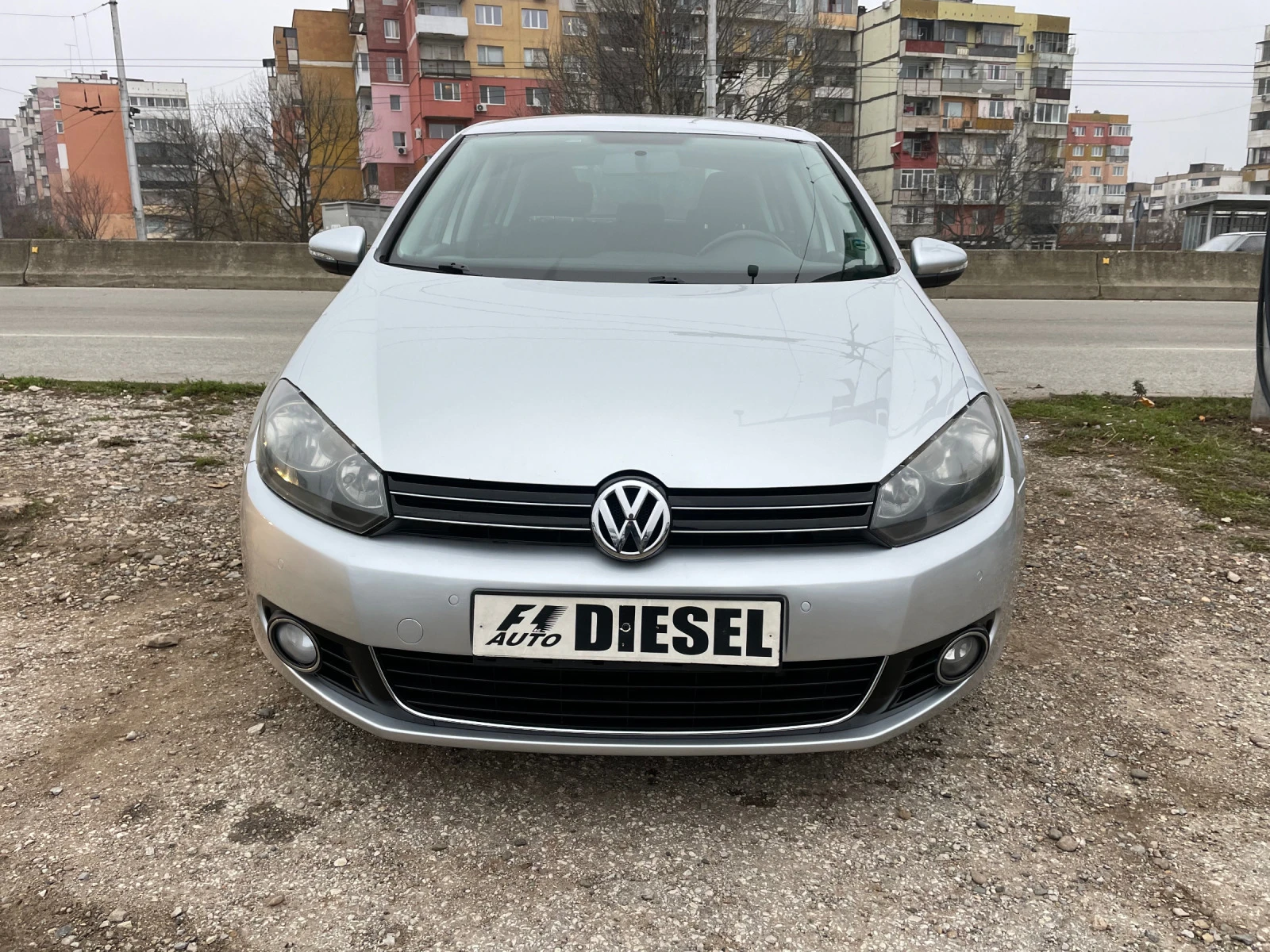 VW Golf TDI-HI-LINE-NAVI-DSG-ITALIA - изображение 2