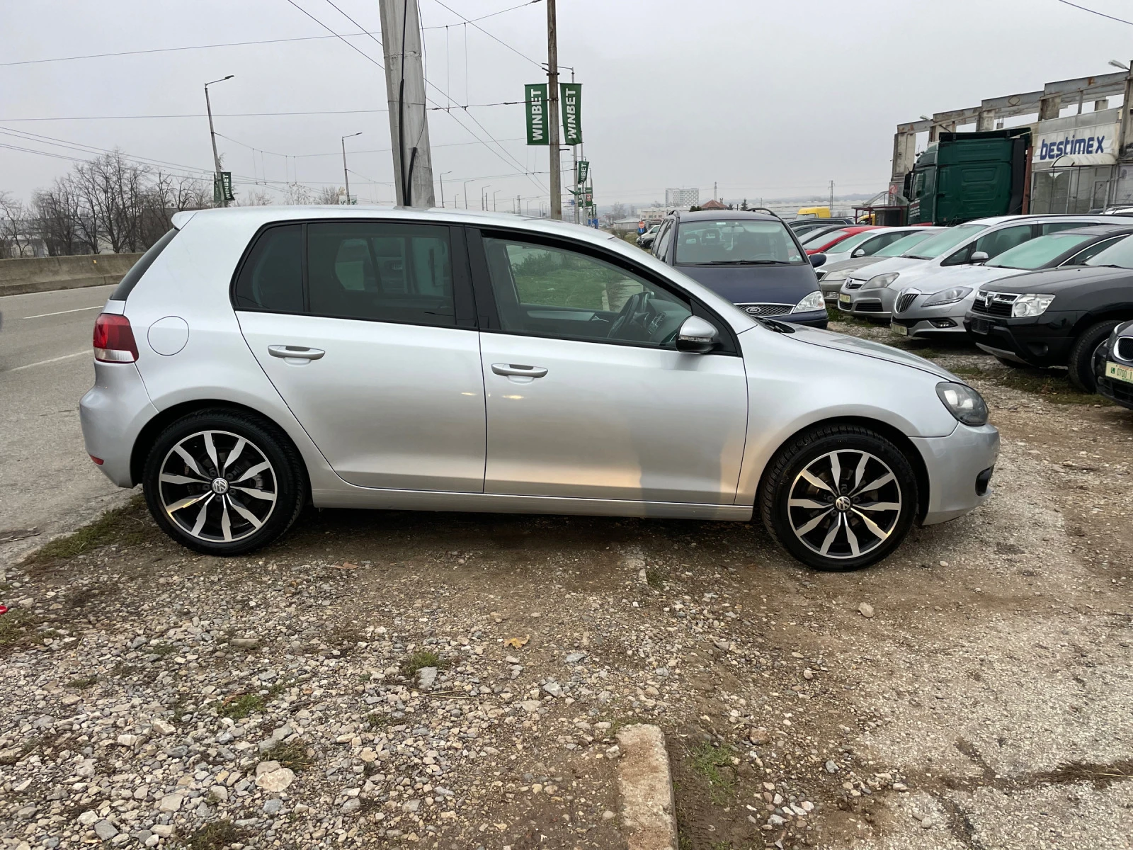 VW Golf TDI-HI-LINE-NAVI-DSG-ITALIA - изображение 4