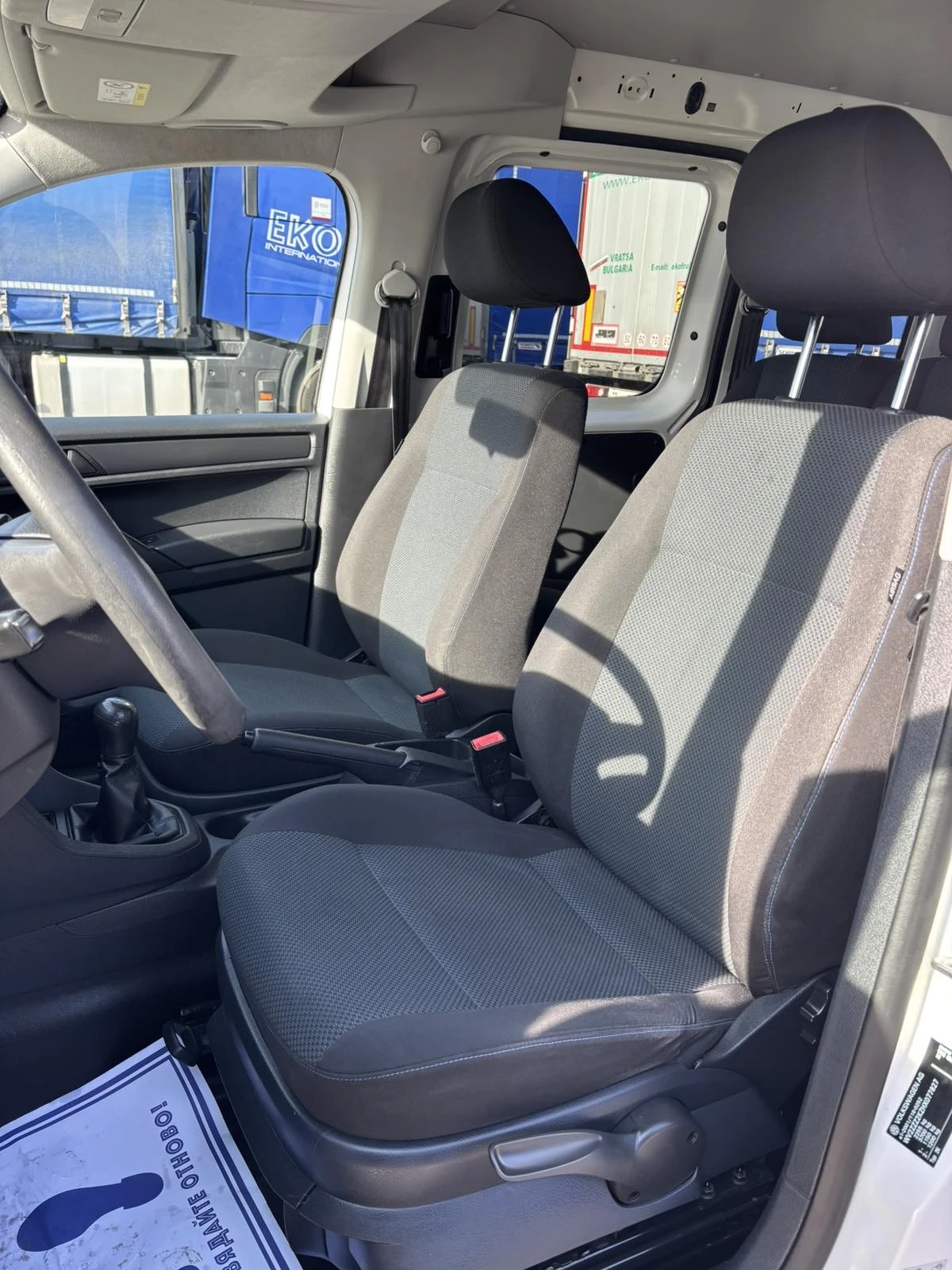 VW Caddy 2.0 Tdi - 102 к.с Перфектно - изображение 8