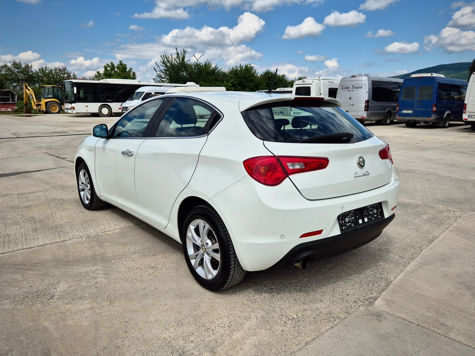 Alfa Romeo Giulietta 1.4 Turbo 120к.с. - изображение 4