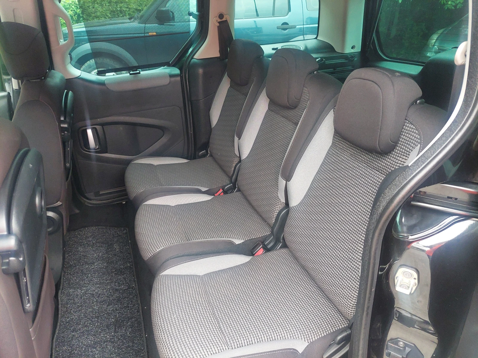 Peugeot Partner TePee 1, 6hdi 114ps 5 MECTA - изображение 8