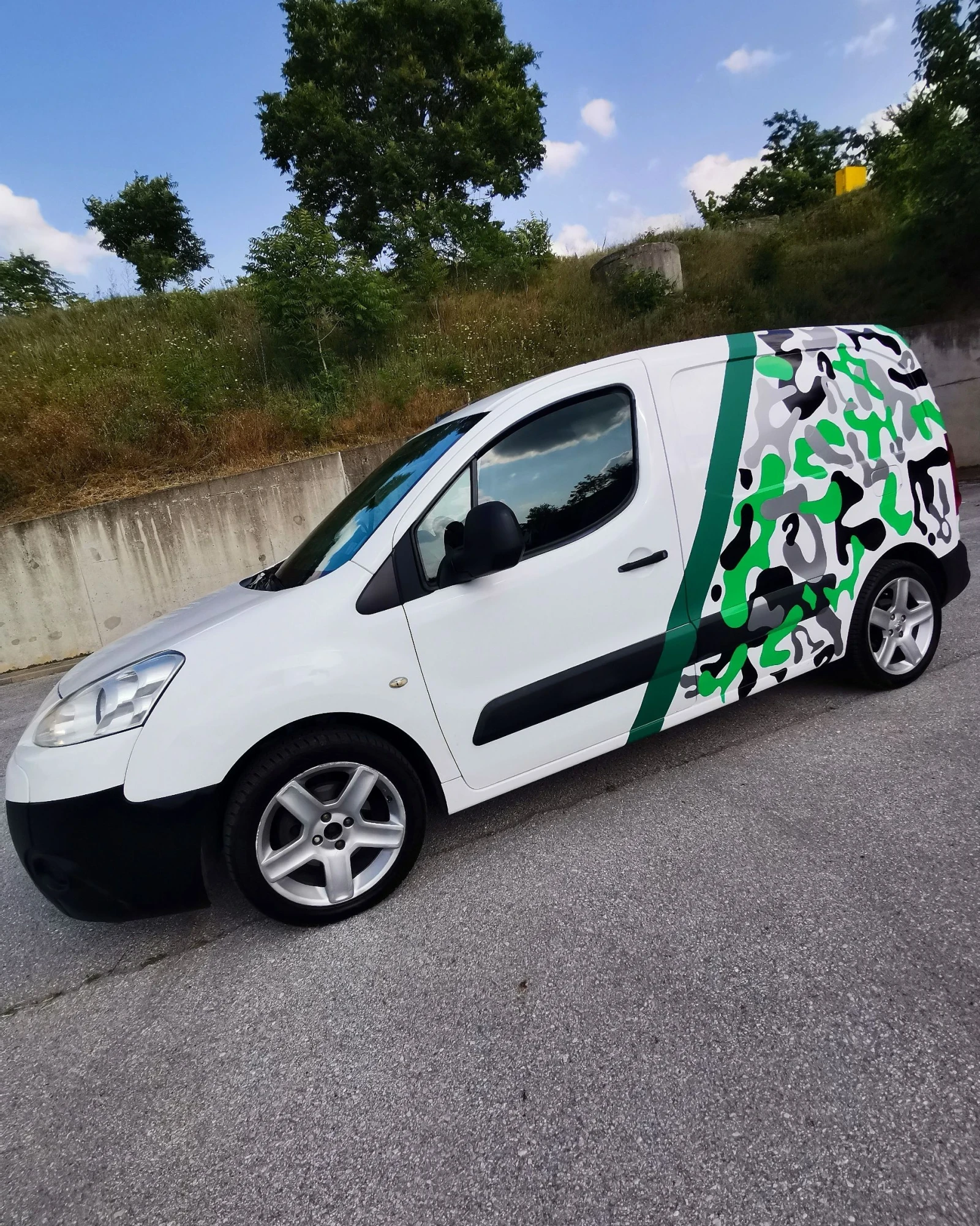 Peugeot Partner 1.6 HDI 90 к.с. ТОП Климатик - изображение 3