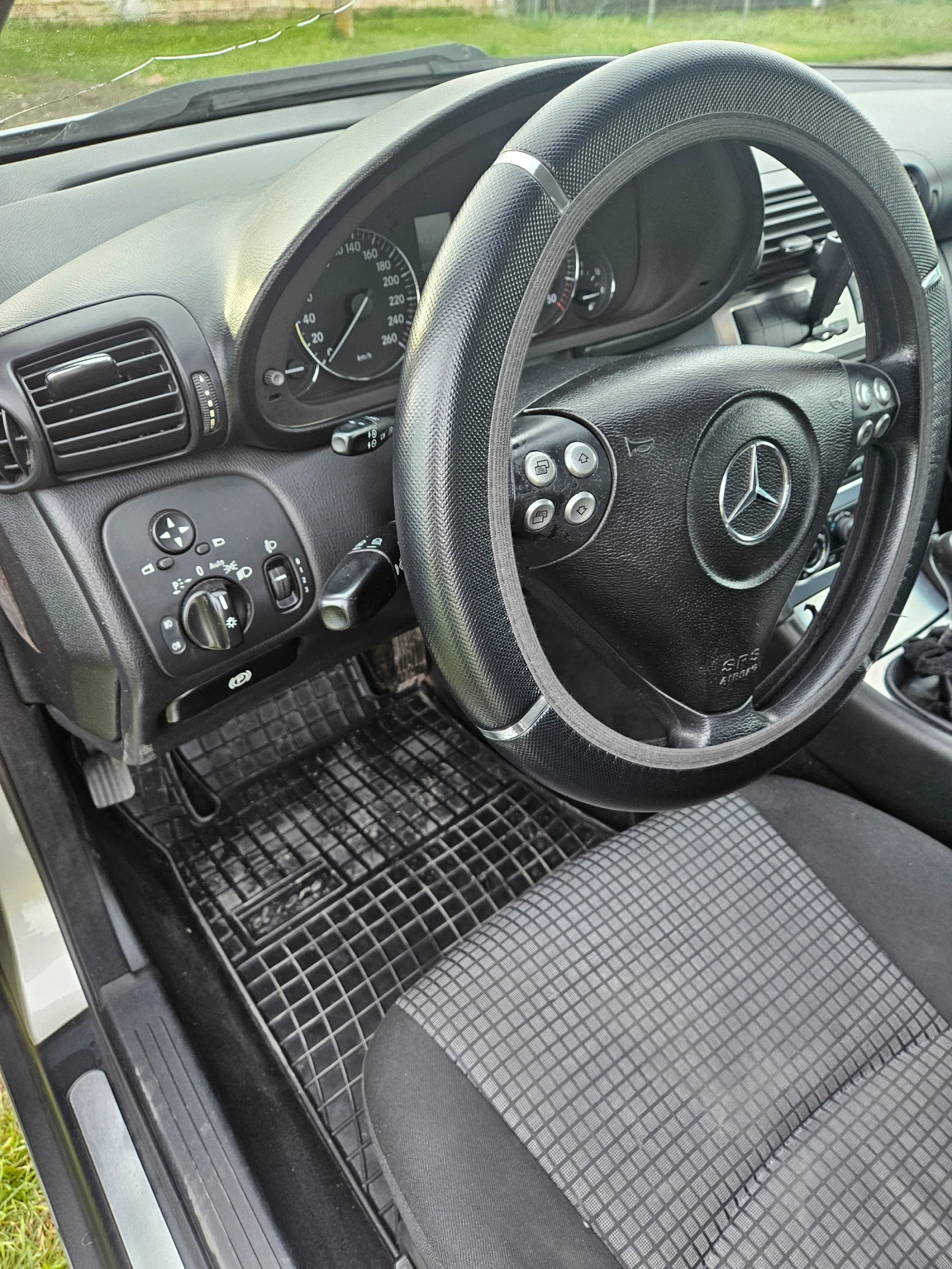 Mercedes-Benz C 200  - изображение 2