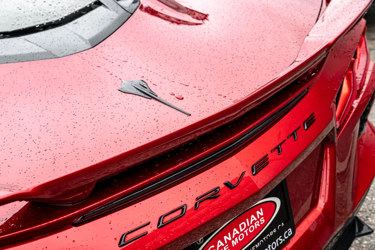 Chevrolet Corvette 2LT STINGRAY COUPE CONVERTIBLE - изображение 8