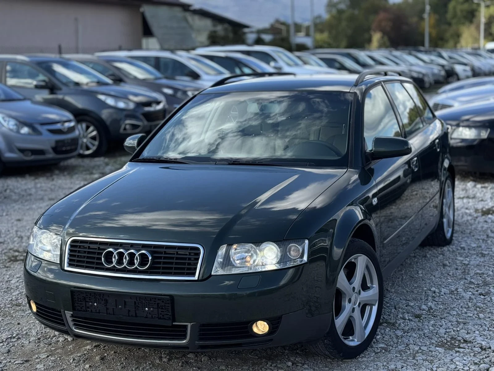 Audi A4 2.4   | Mobile.bg   17