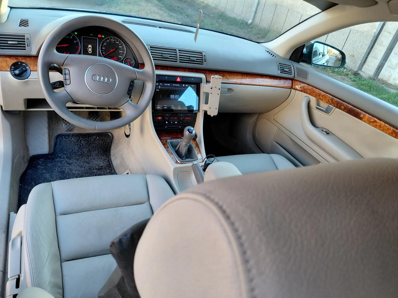 Audi A4 2.4 ТВЪРДА ЦЕНА - изображение 10