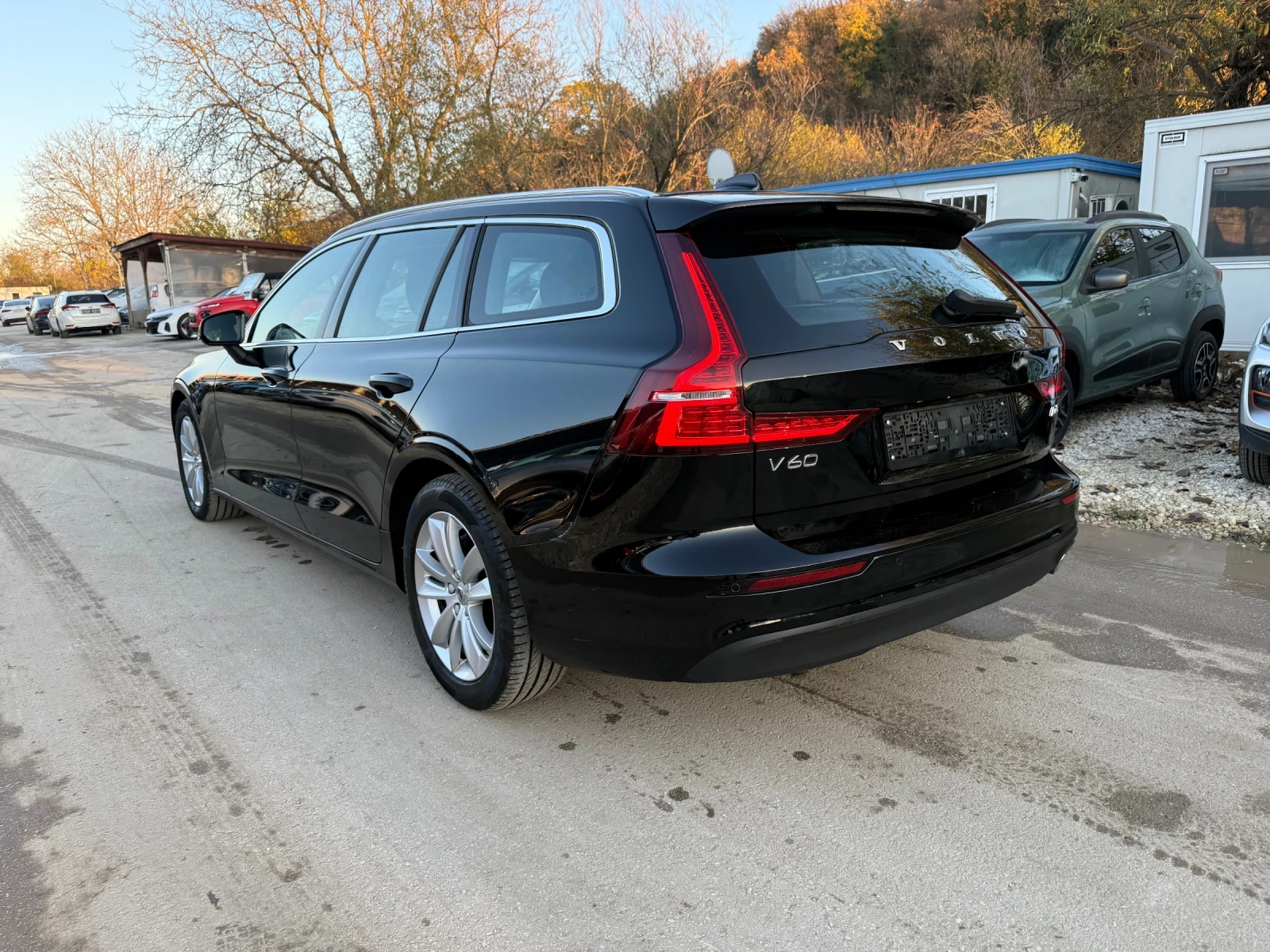Volvo V60 2.0d - 150к.с. - Business Plus - изображение 5