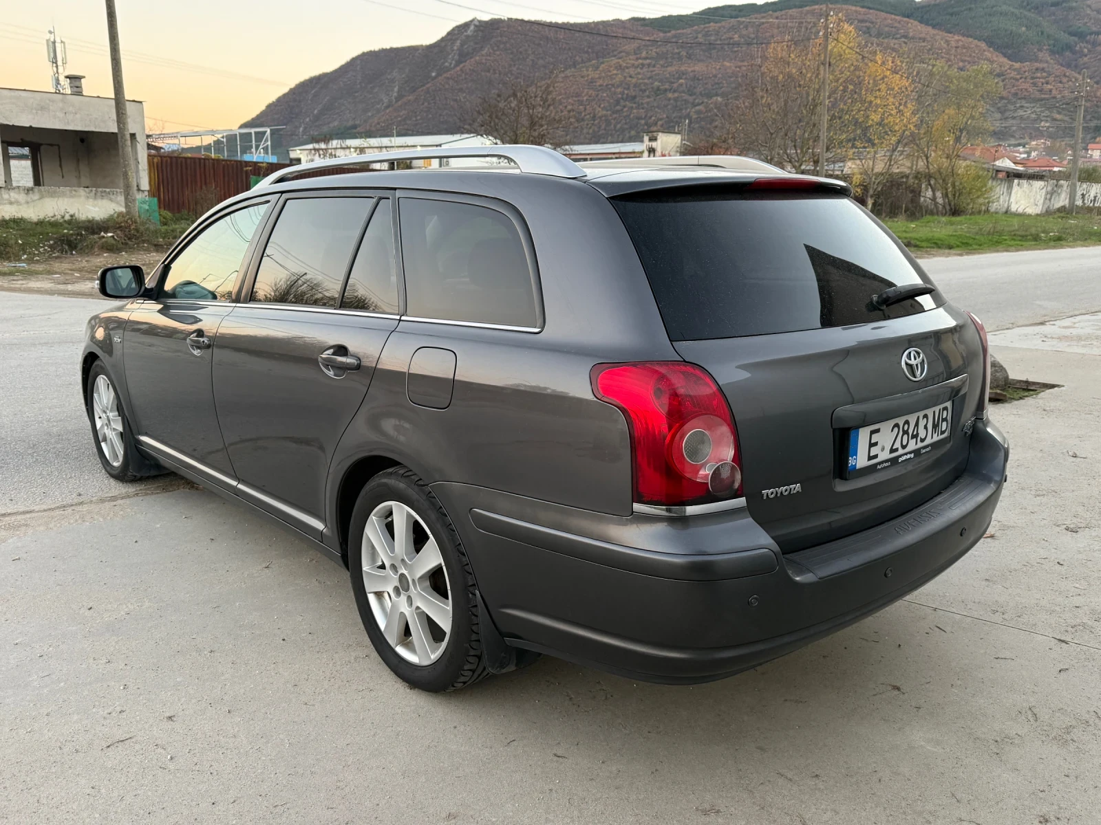 Toyota Avensis  | Mobile.bg   4