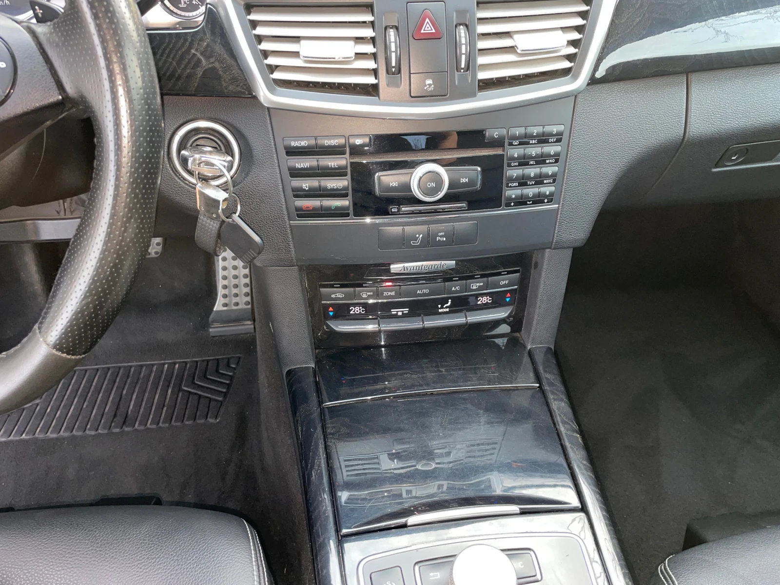 Mercedes-Benz E 300  - изображение 10