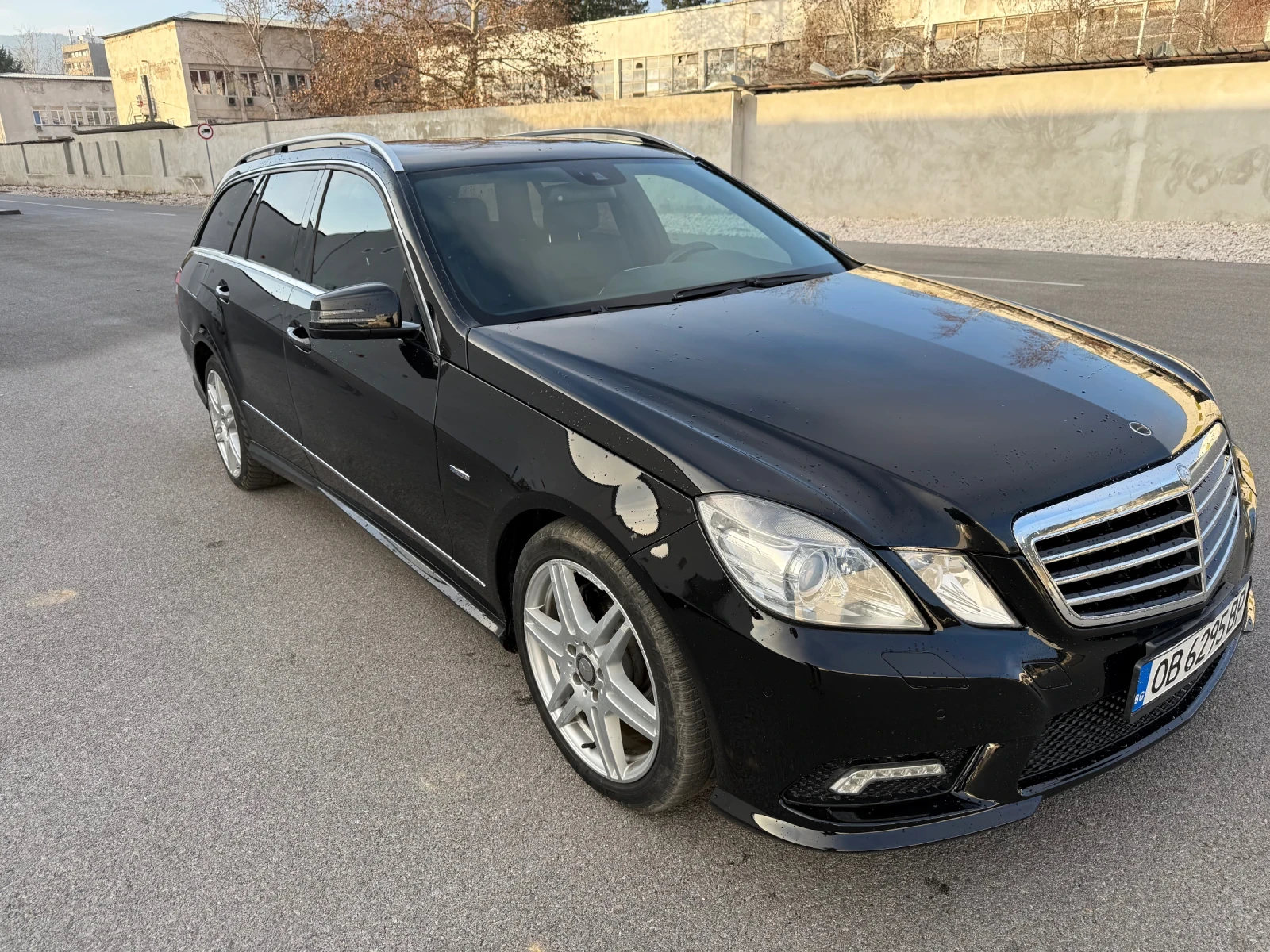 Mercedes-Benz E 350  - изображение 7