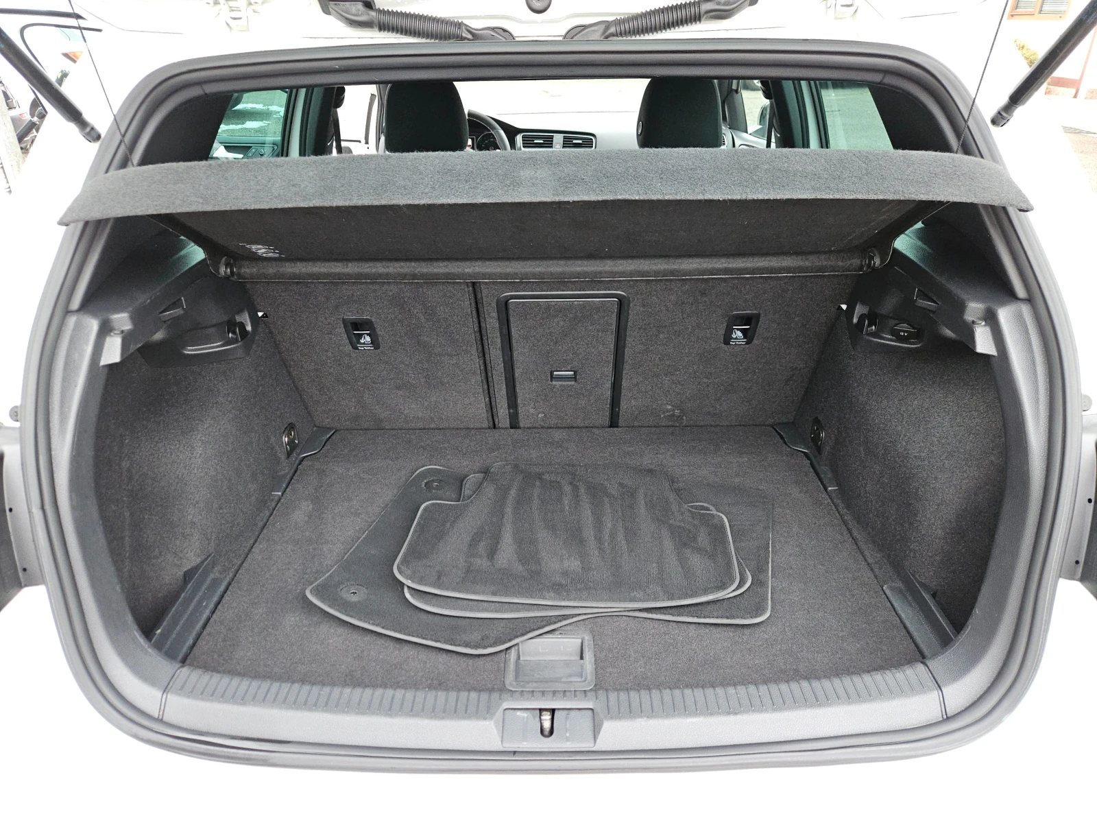 VW Golf 2.0GTD/DSG/ДИСТРОНИК/LED/NAVI/БЛУТУТ/EURO 6B/ТОП - изображение 4