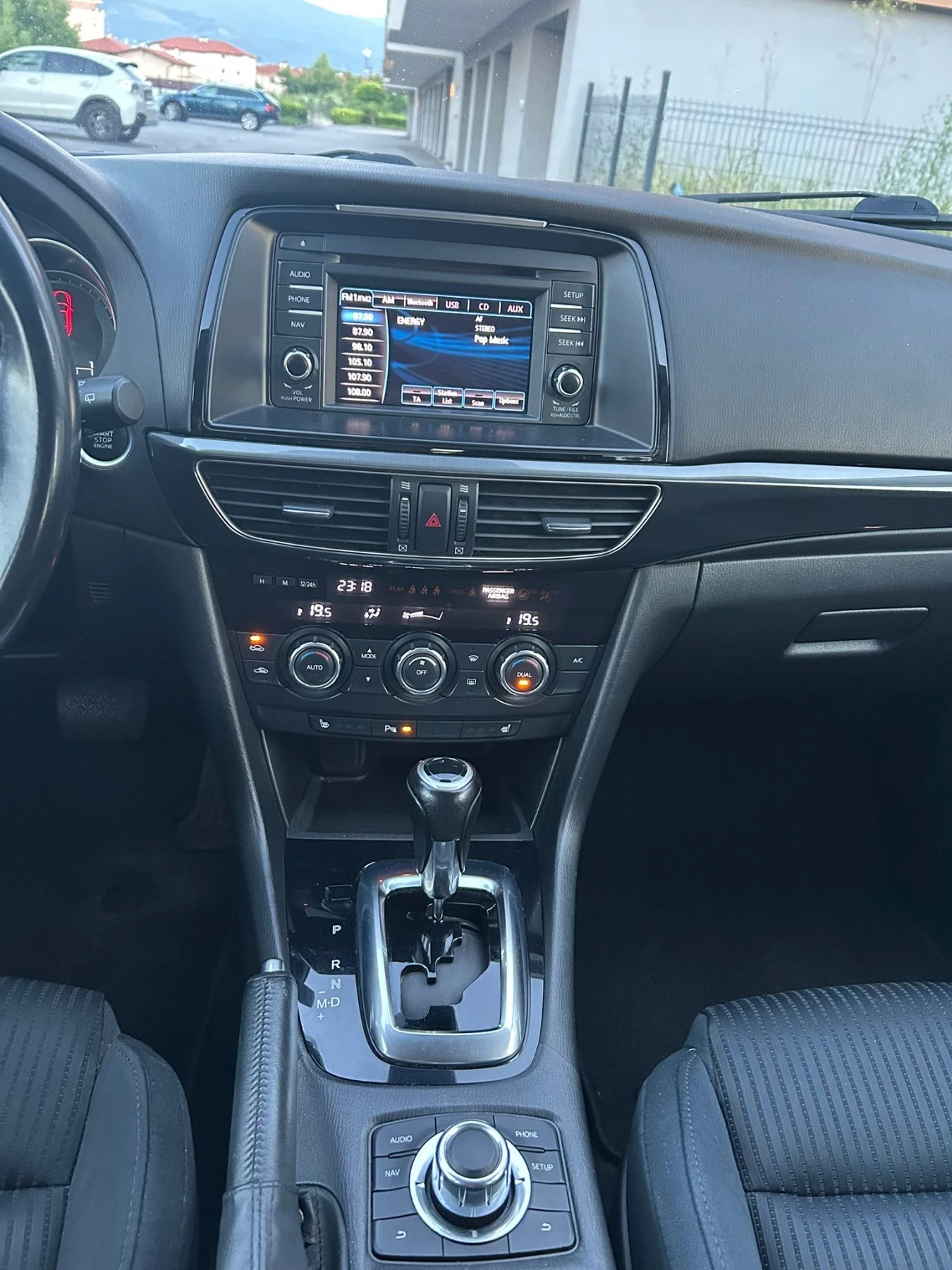 Mazda 6 2.2D 150ps AUTOMAT, снимка 11 - Автомобили и джипове - 54249133
