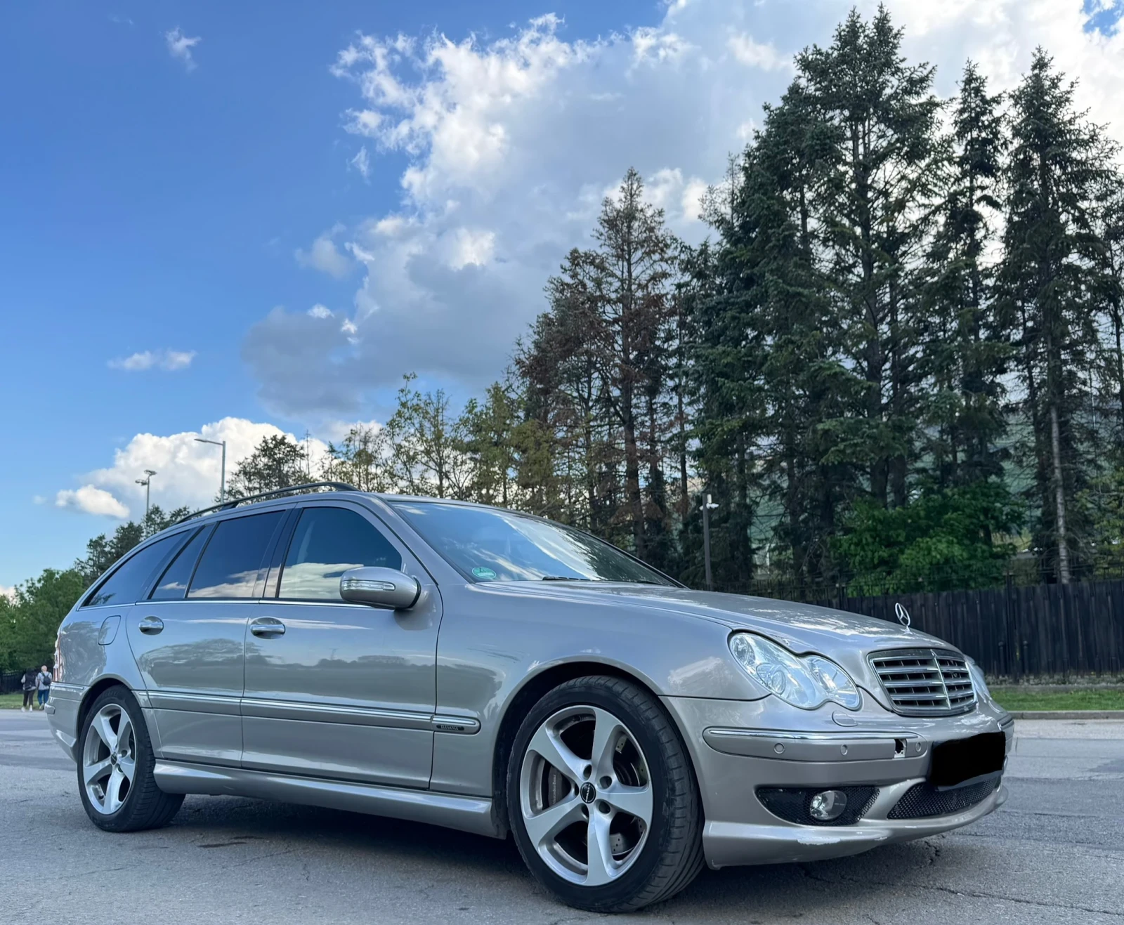 Mercedes-Benz C 320, снимка 2 - Автомобили и джипове - 54306548