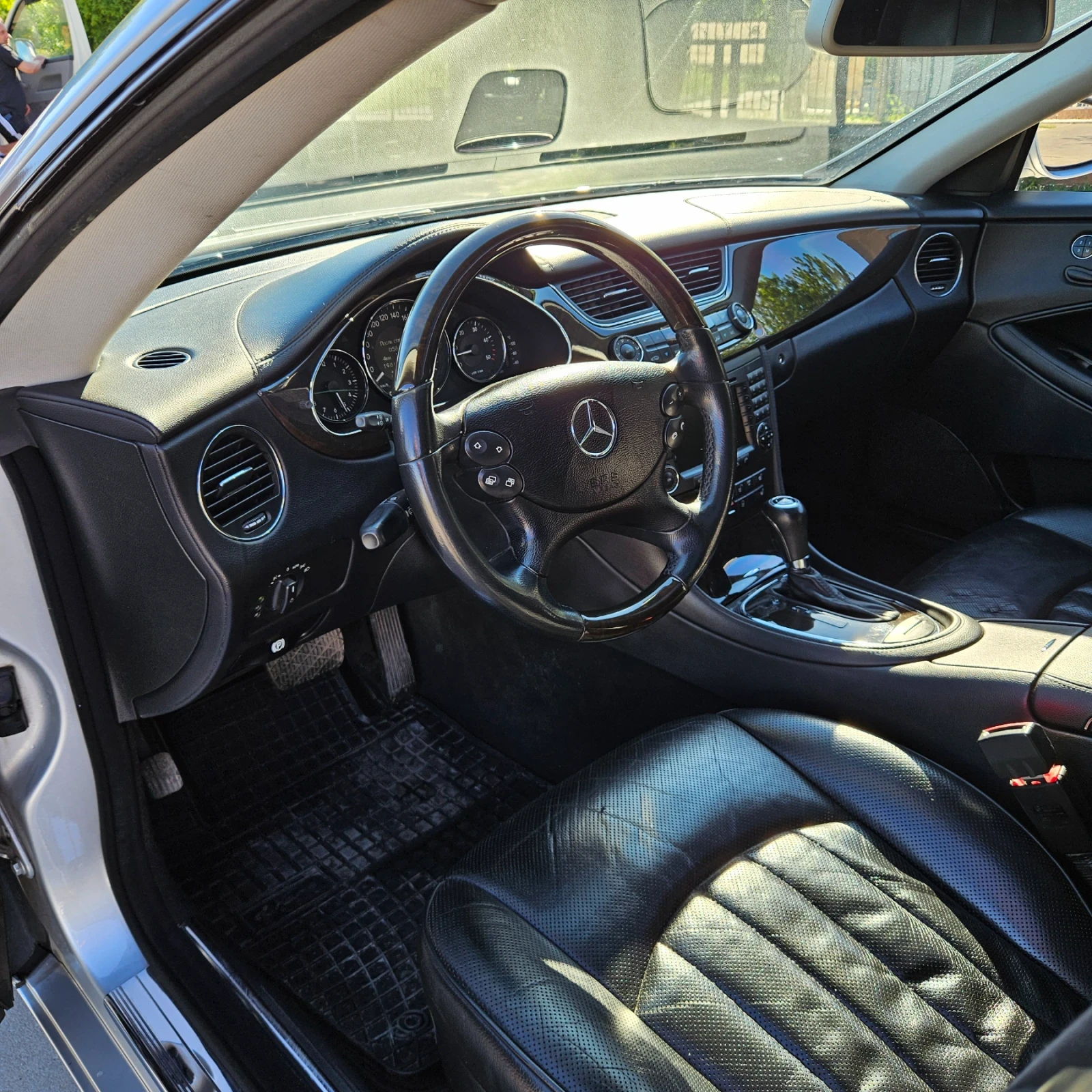 Mercedes-Benz CLS 320 CDI, снимка 9 - Автомобили и джипове - 54594793