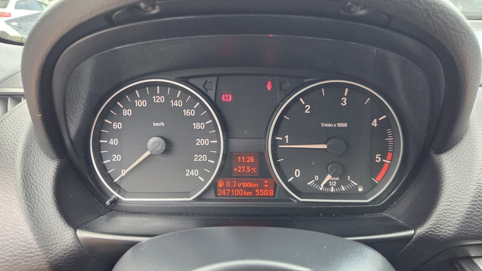 BMW 118 118d FACELIFT 2.0D 143 h.p, снимка 14 - Автомобили и джипове - 54819583