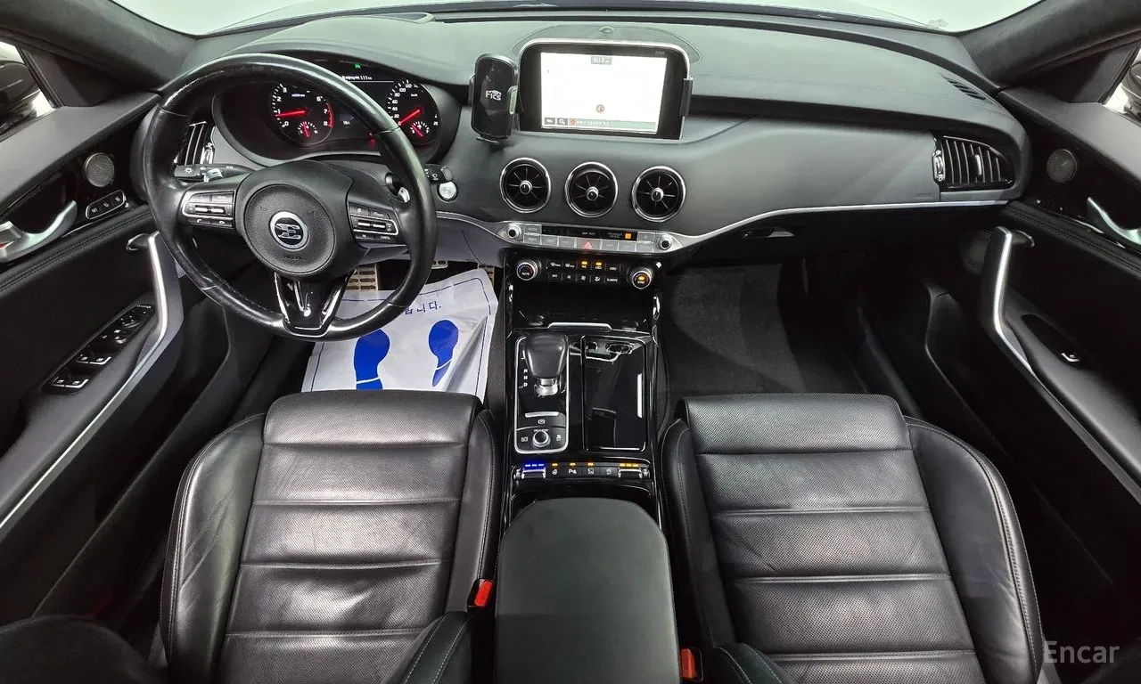 Kia Stinger 2.0 Turbo 2WD Platinum, снимка 7 - Автомобили и джипове - 54820935