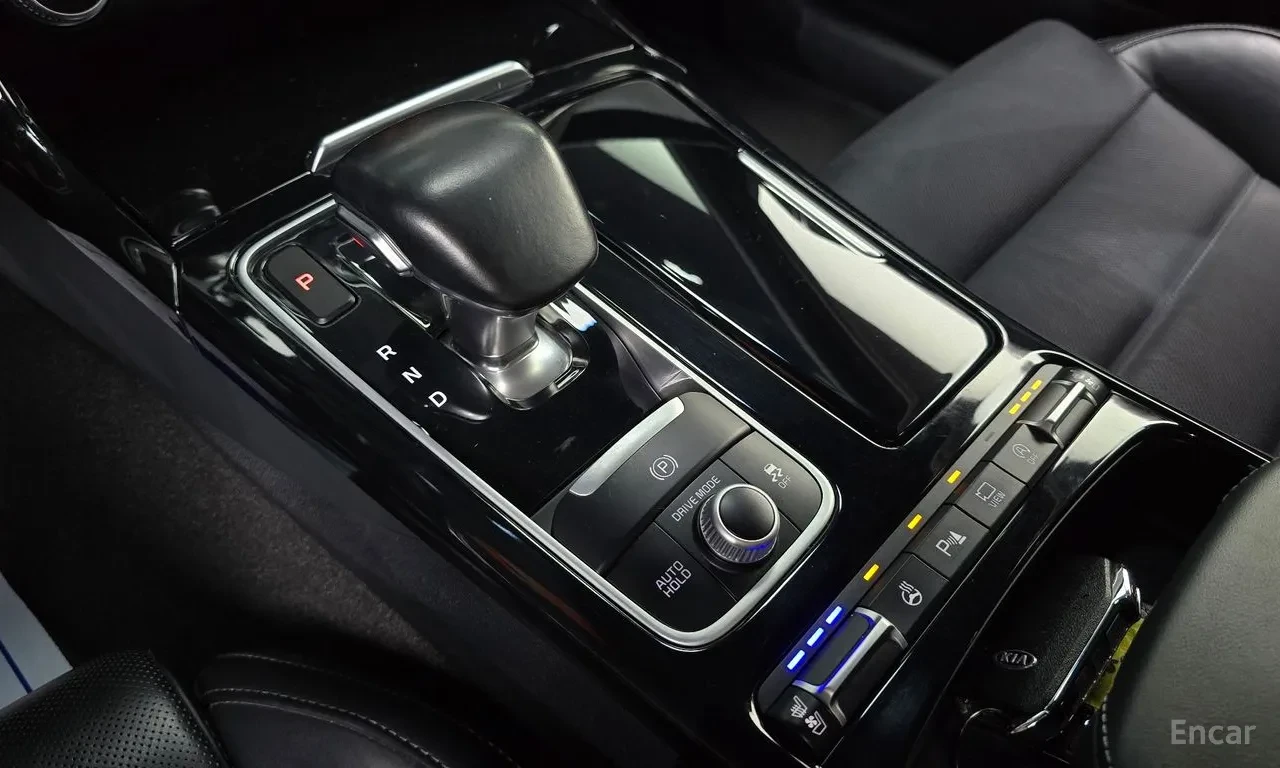 Kia Stinger 2.0 Turbo 2WD Platinum, снимка 9 - Автомобили и джипове - 54820935