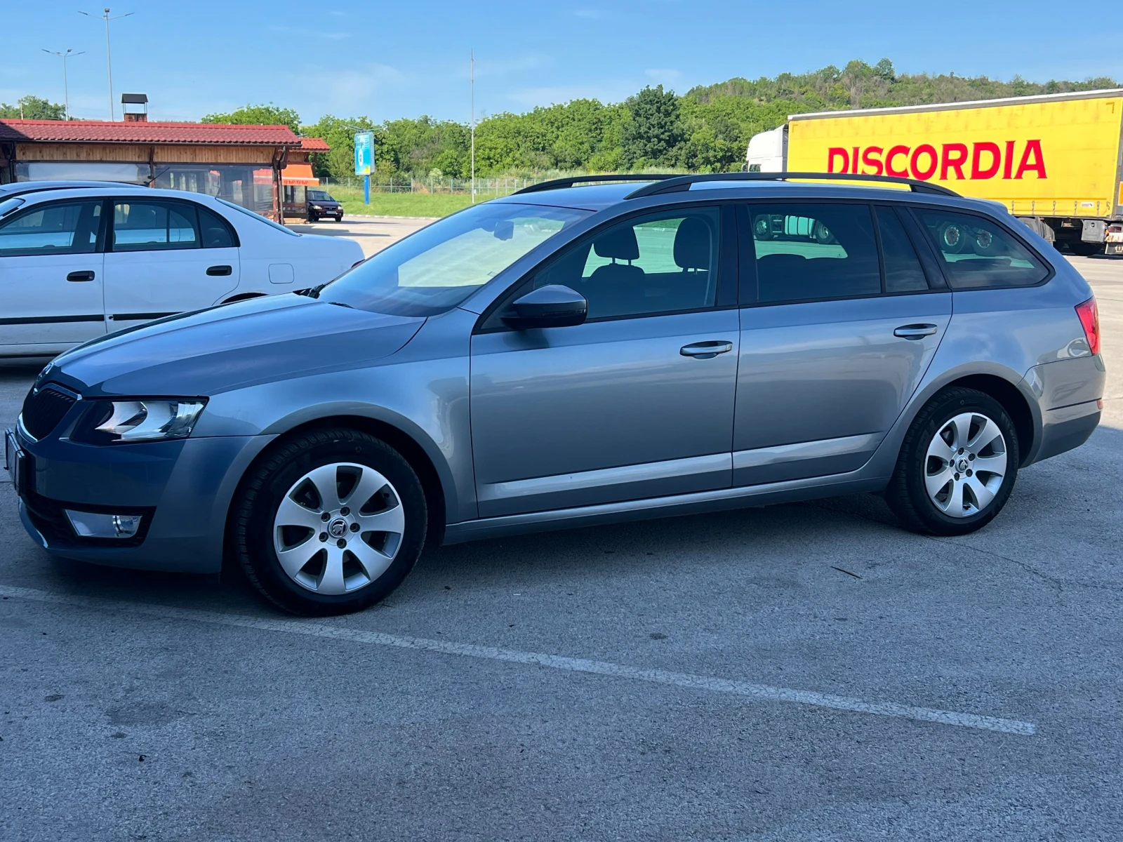Skoda Octavia 2.0D4x4 160000 km, снимка 4 - Автомобили и джипове - 54976327