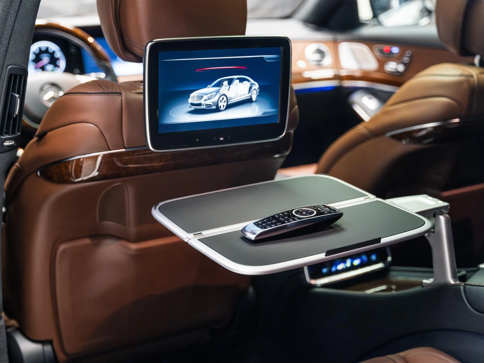 Mercedes-Benz S 500 L* Burmester* 4MATIC* Обдухване* Pano* 360* 3Х ТV*, снимка 6 - Автомобили и джипове - 55471415