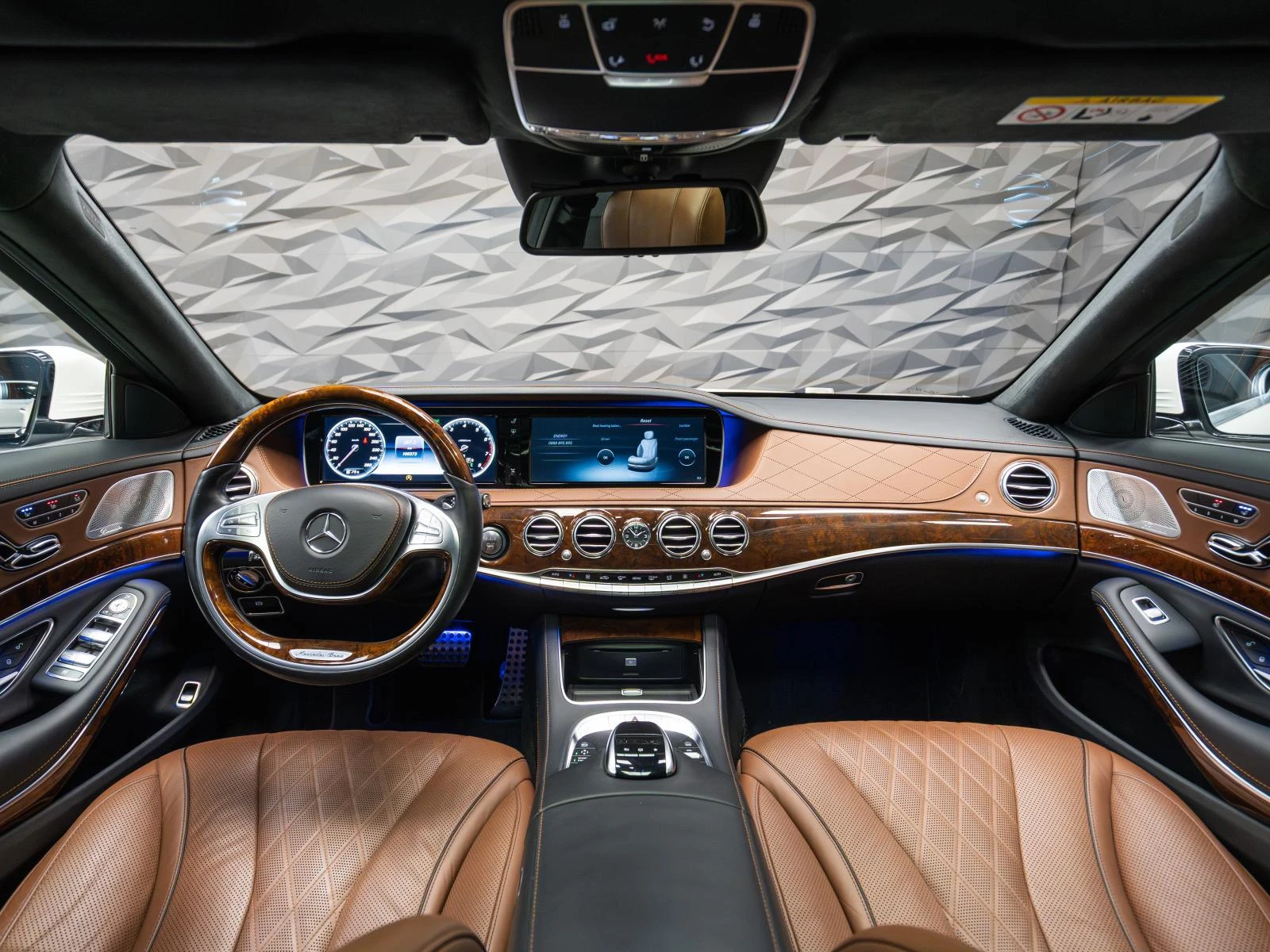 Mercedes-Benz S 500 L* Burmester* 4MATIC* Обдухване* Pano* 360* 3Х ТV*, снимка 17 - Автомобили и джипове - 55471415