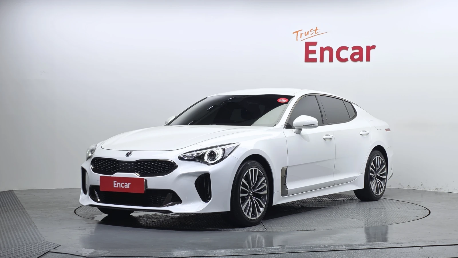Kia Stinger 2.0* BLIND SPOT* ПОДГРЕВ ВОЛАН* КРАЙНА ЦЕНА