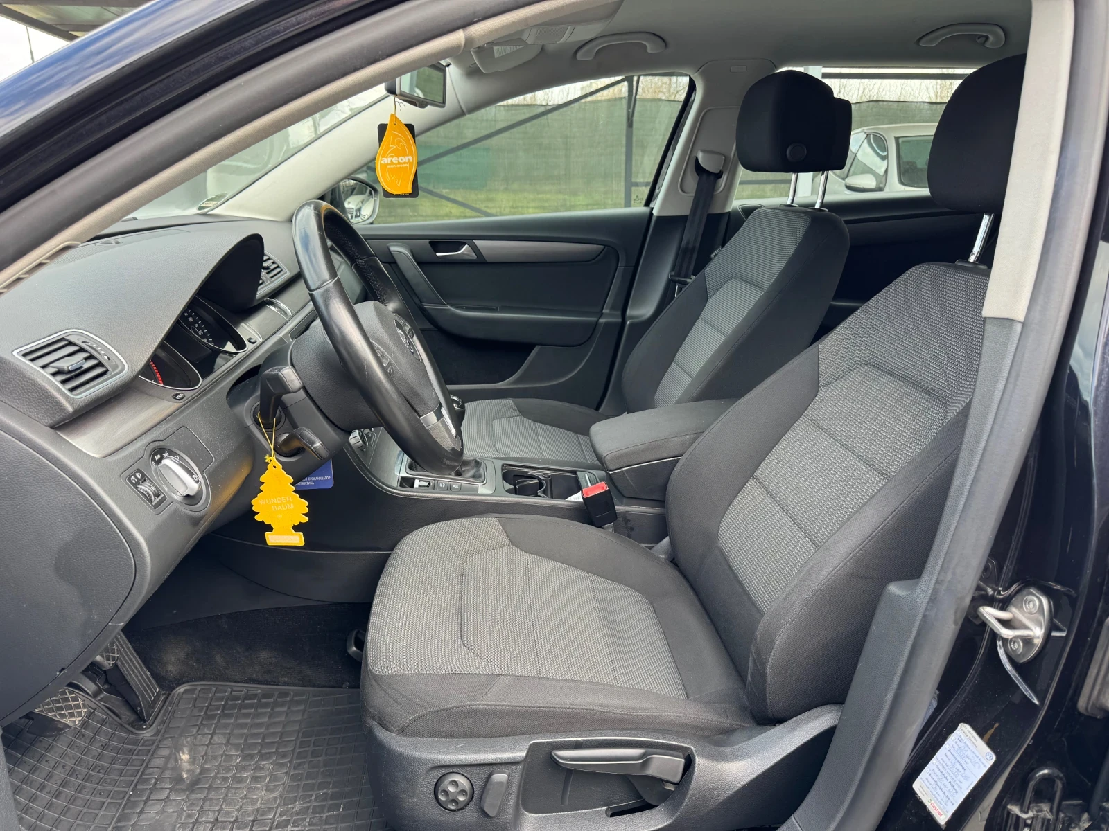 VW Passat 2.0TDI 140k.c, снимка 9 - Автомобили и джипове - 55650180