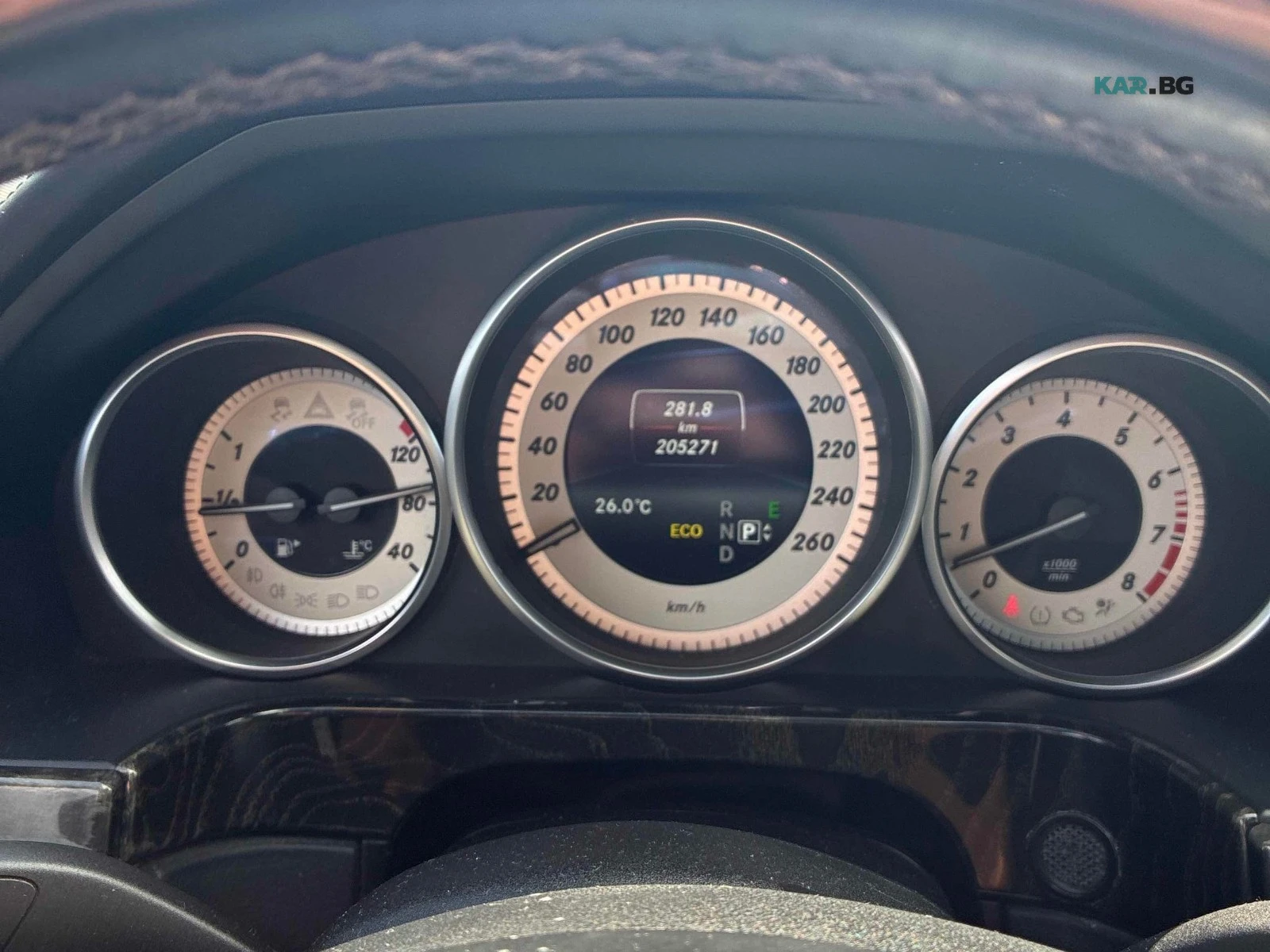 Mercedes-Benz E 500 AMG Pack* АвтоКредит* (ЦЕНА ДО БГ), снимка 9 - Автомобили и джипове - 55845182
