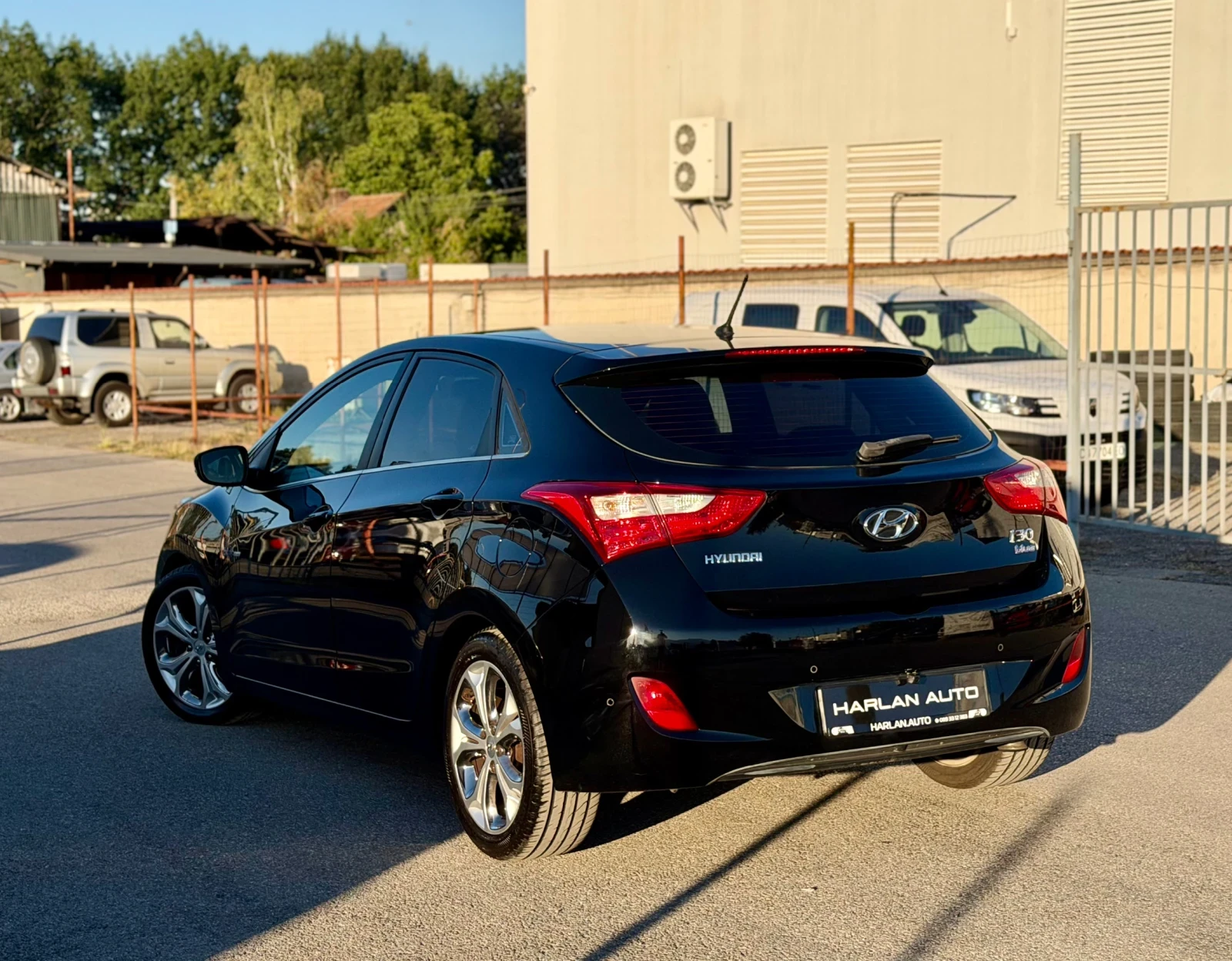 Hyundai I30 1.6i Premium Кожа Нави камера 154хил км Като Нова!, снимка 4 - Автомобили и джипове - 55963420